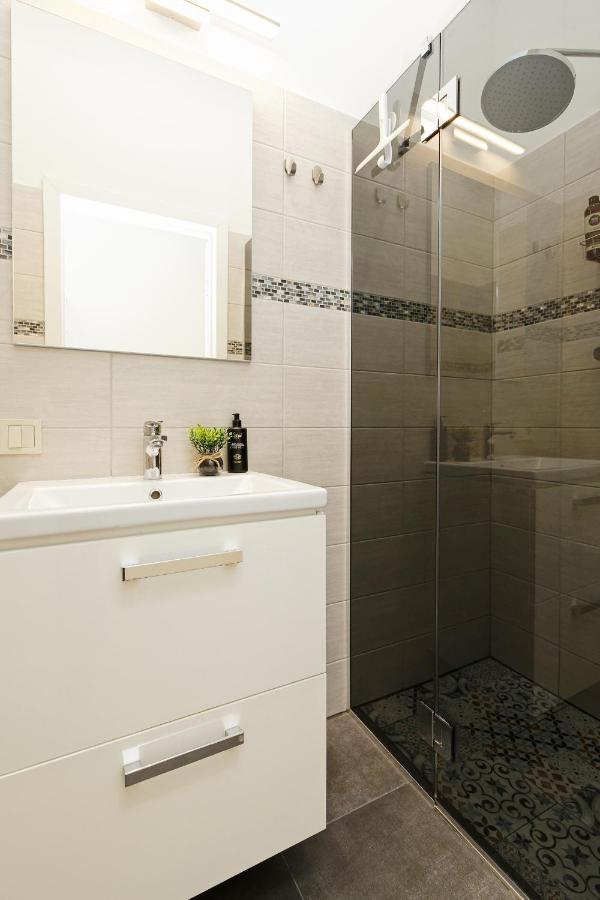 Lovely & Stylish Center Studio Appartamento *